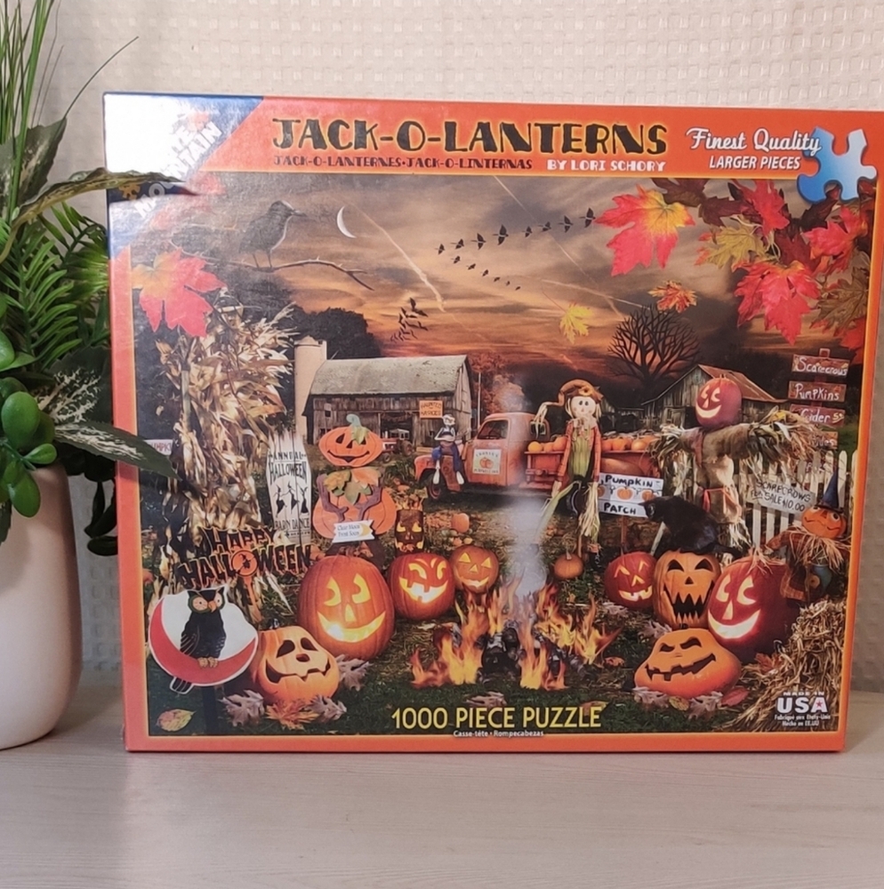 White Mountain Jack-o'-lanterns by Lori Schory, 1000 Piece Puzzle